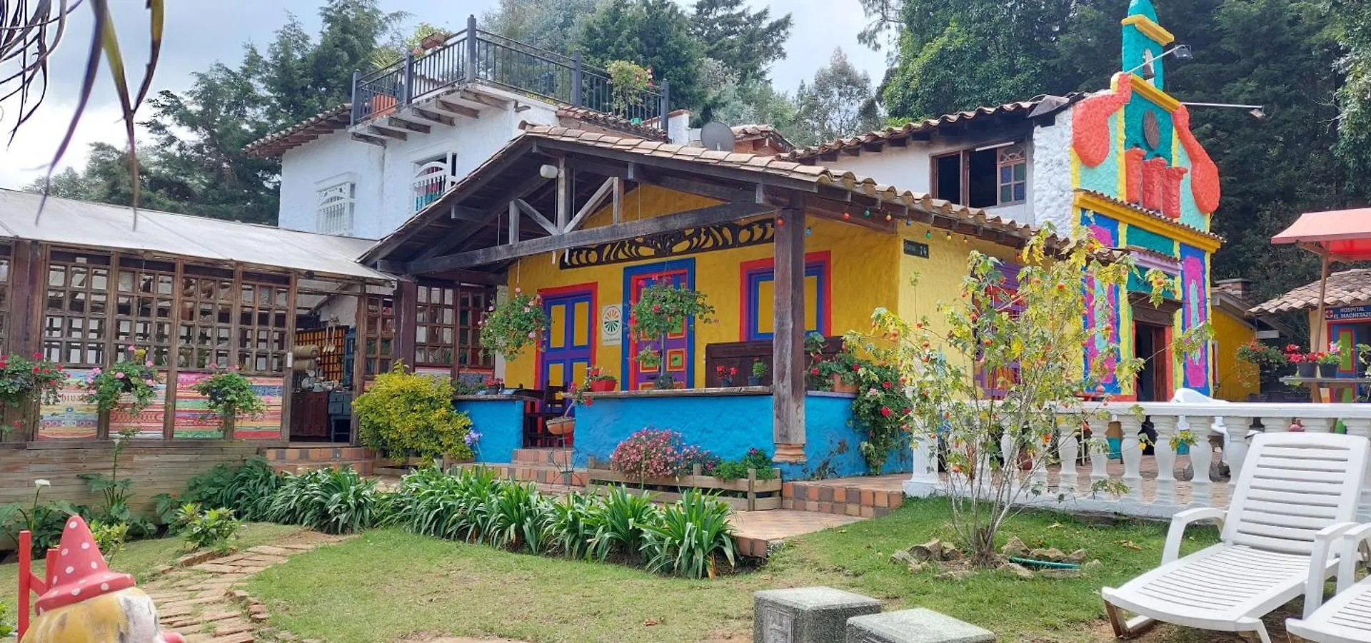 Hotel Miraluna Santa Elena