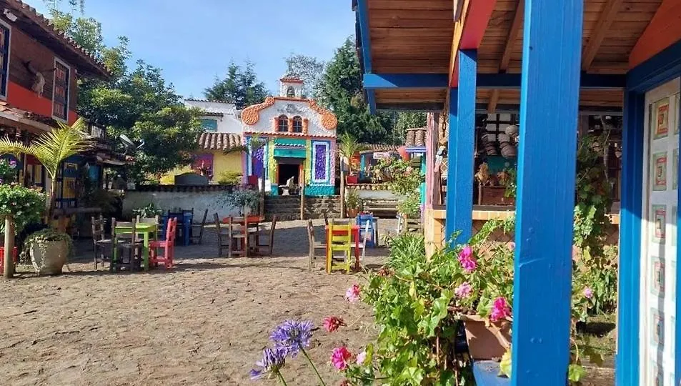 Hotel Miraluna Santa Elena